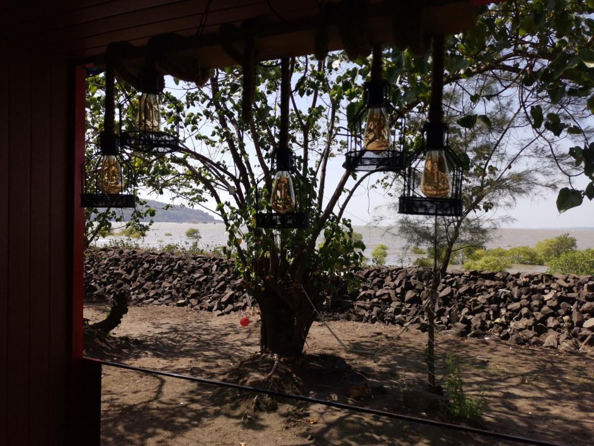 The Koasta Sea View Resort Korlai Exterior photo